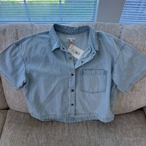 NWT Gianni Bini Light Blue Denim Crop Button-Down Shirt